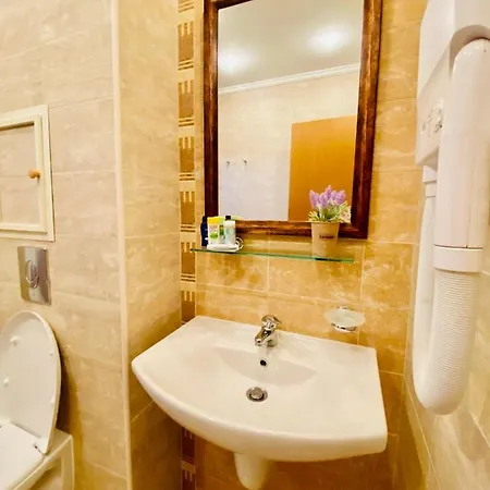 Santa Marina 2-bedroom Apt. W/ Sea View + Terrace 아파트 *