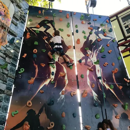 Apartamento Santa Marina 2-bedroom Apt. W/ Sea View + Terrace *