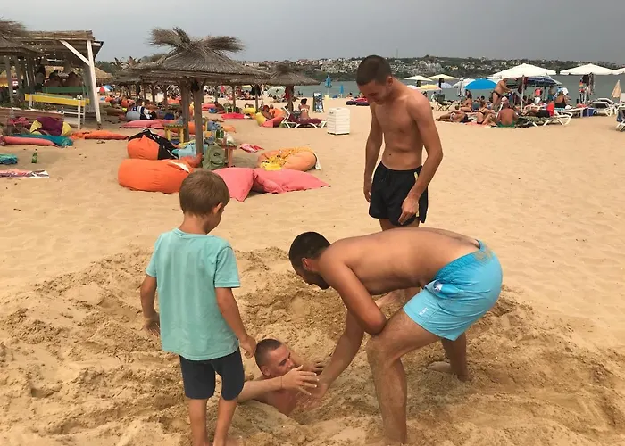 Santa Marina 2-bedroom Apt. W/ Sea View + Terrace Sozopol