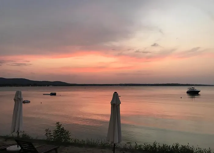 Apartamento Santa Marina 2-bedroom Apt. W/ Sea View + Terrace Sozopol