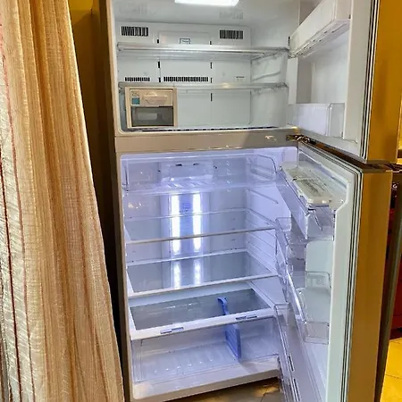Santa Marina 2-bedroom Apt. W/ Sea View + Terrace 公寓 索佐波尔