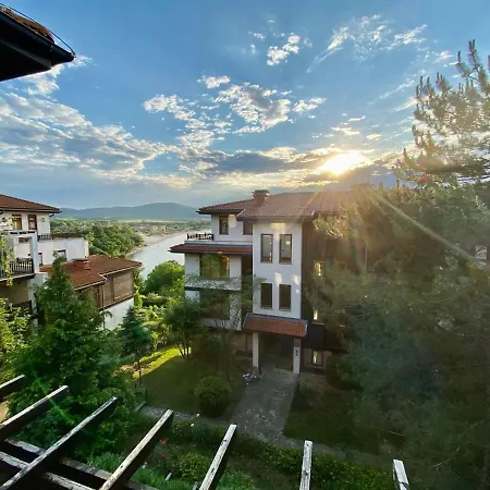 Apartmán Santa Marina 2-bedroom Apt. W/ Sea View + Terrace *