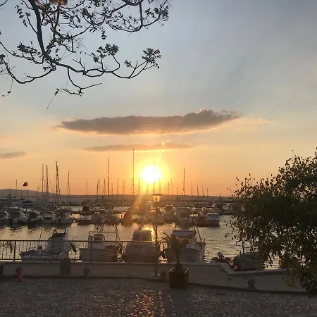 Santa Marina 2-bedroom Apt. W/ Sea View + Terrace *